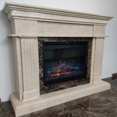 Design arhitectural premium cu basorelief floral si cornisa masiva pentru caminul Elara VELTHOR