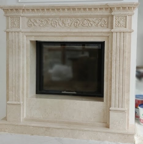 Vedere frontala a cadrului de semineu Preston din marmura standard 1450x1200x300mm VELTHOR